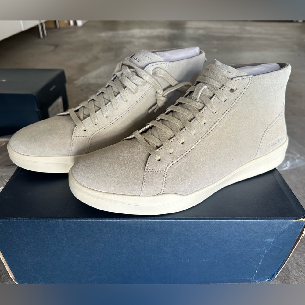 COLE HAAN - GC MODERN MIDCUT - BRAND NEW - SIZE 10.5 MENS - COLOR BEIGE